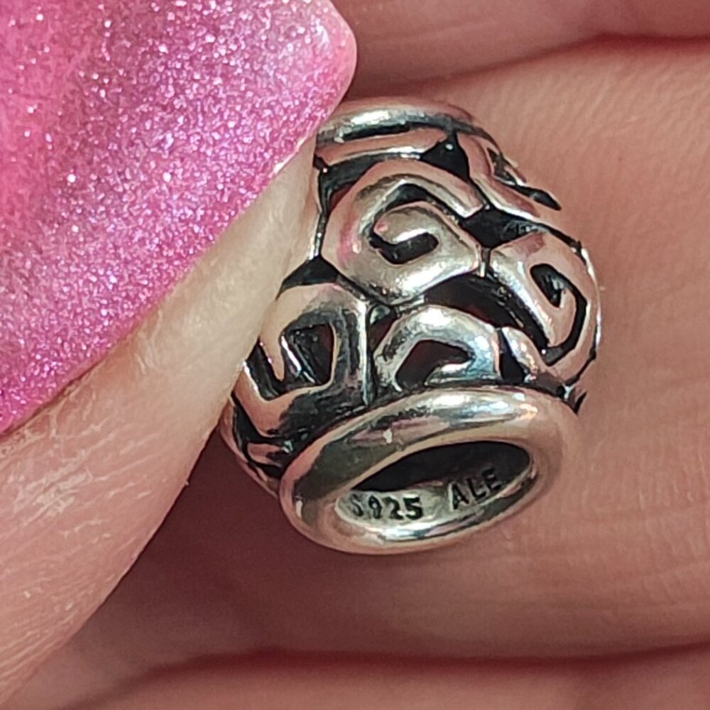 Authentic Pandora Amazing Designer Charm 790464 - Picture 7 of 8